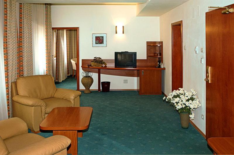Hotel Irisa 부쿠레슈티 외부 사진
